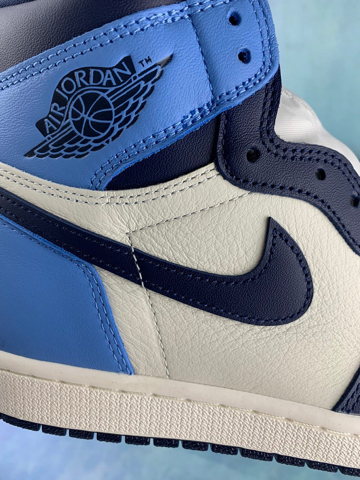 Air Jordan 1 High University Blue 555088-140 Unisex Sneakers