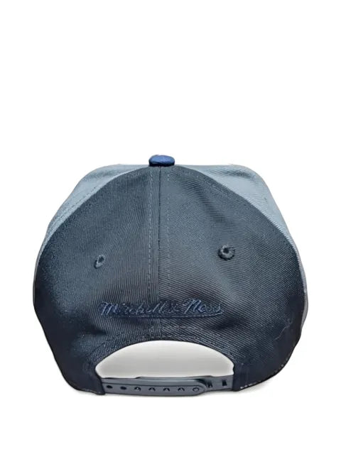 Mitchell & Ness San Diego Padres Team Road Color baseball cap