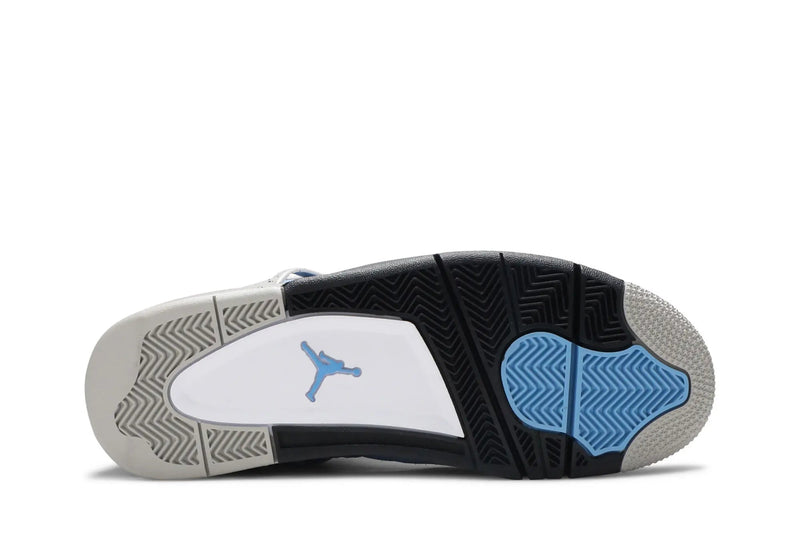 Air Jordan 4 Retro 'University Blue' – UNC-Inspired Sneaker in Powder Blue & White