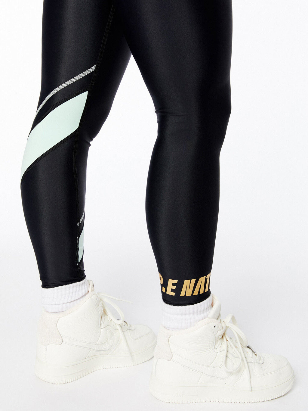 UPWARD LEGGING