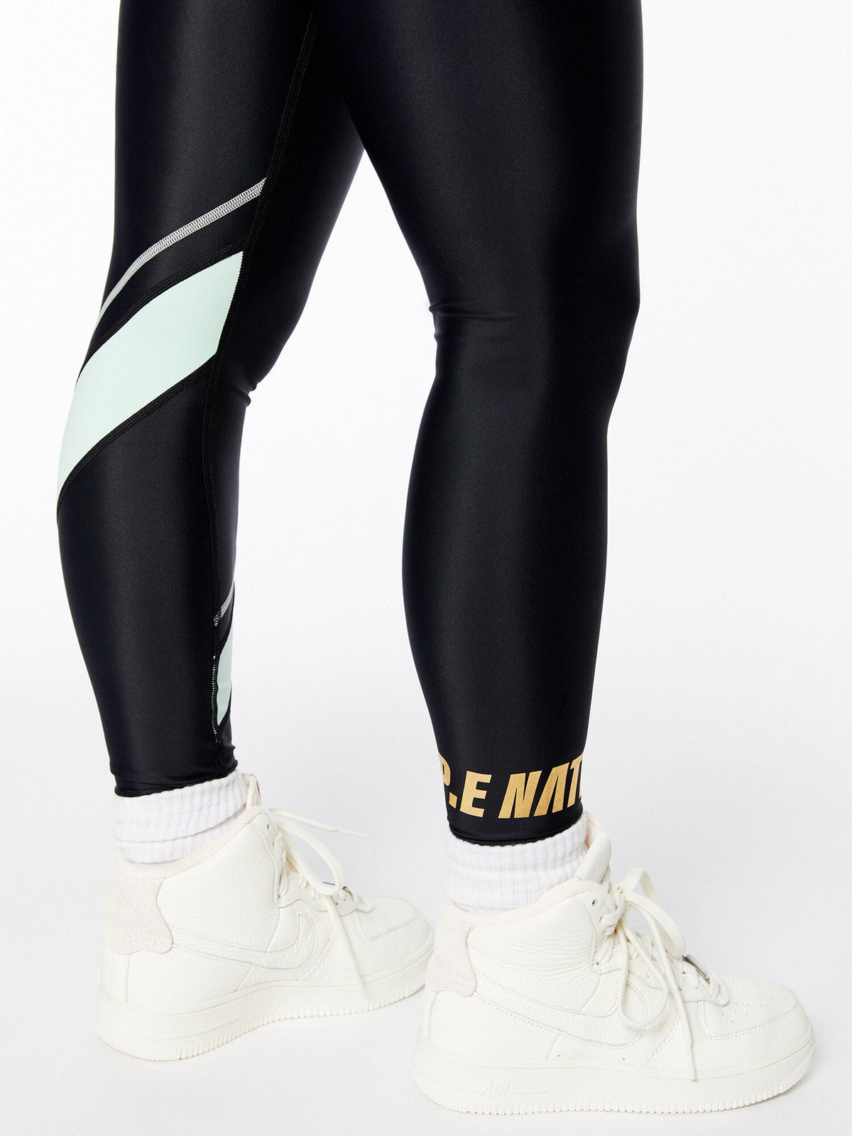 UPWARD LEGGING
