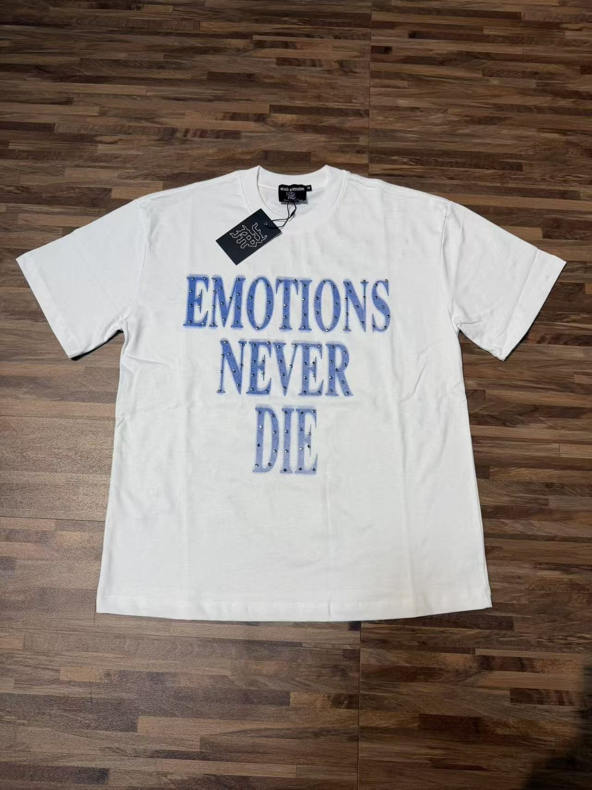 MIXED EMOTION Never Die Graphic Short-Sleeve T-Shirt