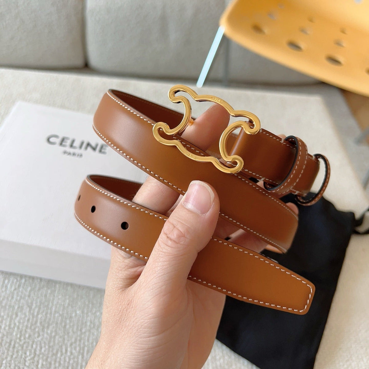 CELINE 25S TRIOMPHE BELT 25MM IN CARAMEL CALFSKIN GOLD HARDWARE 585789