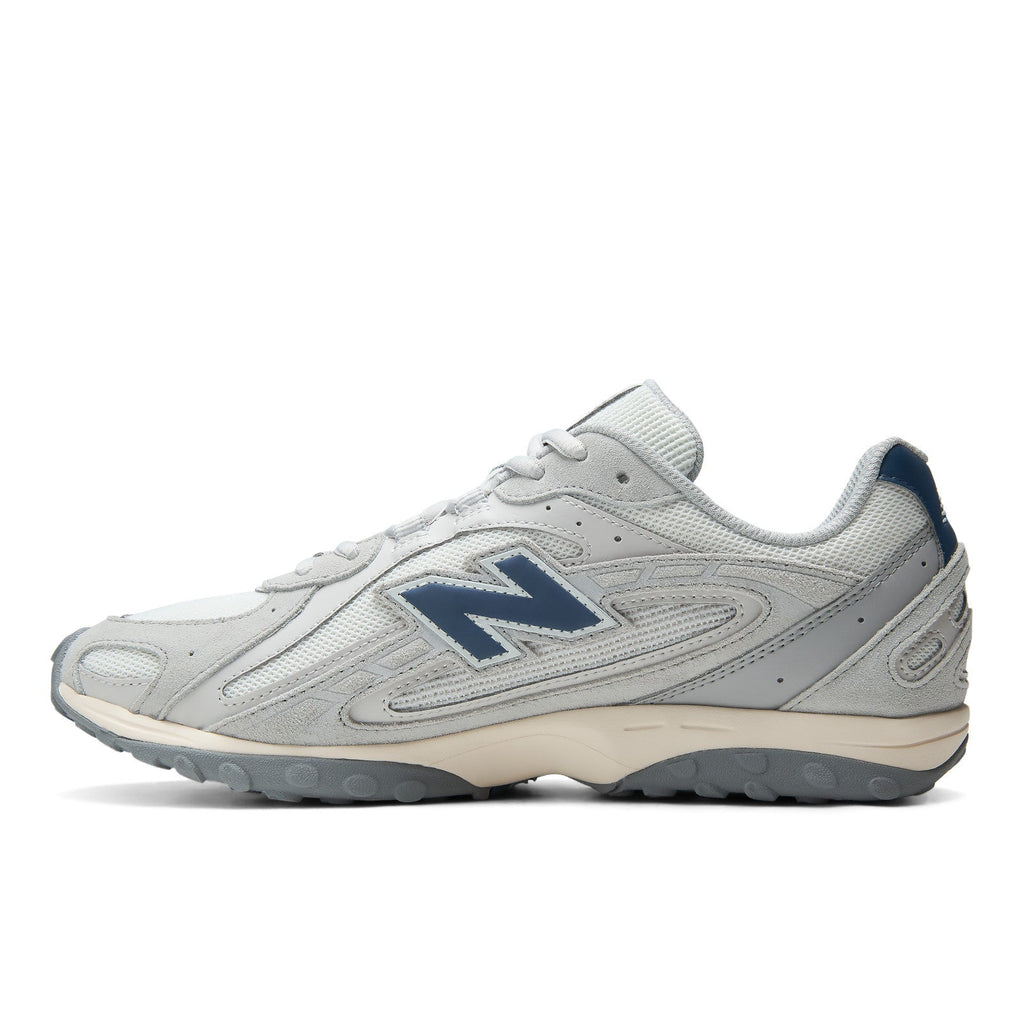 New Balance 204L