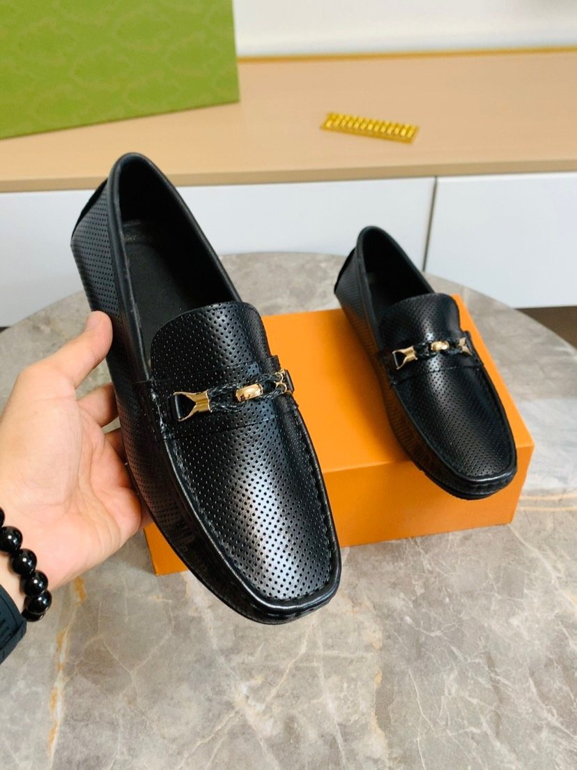 Men's Black Textured Loafers with Gold-Tone Hardware
