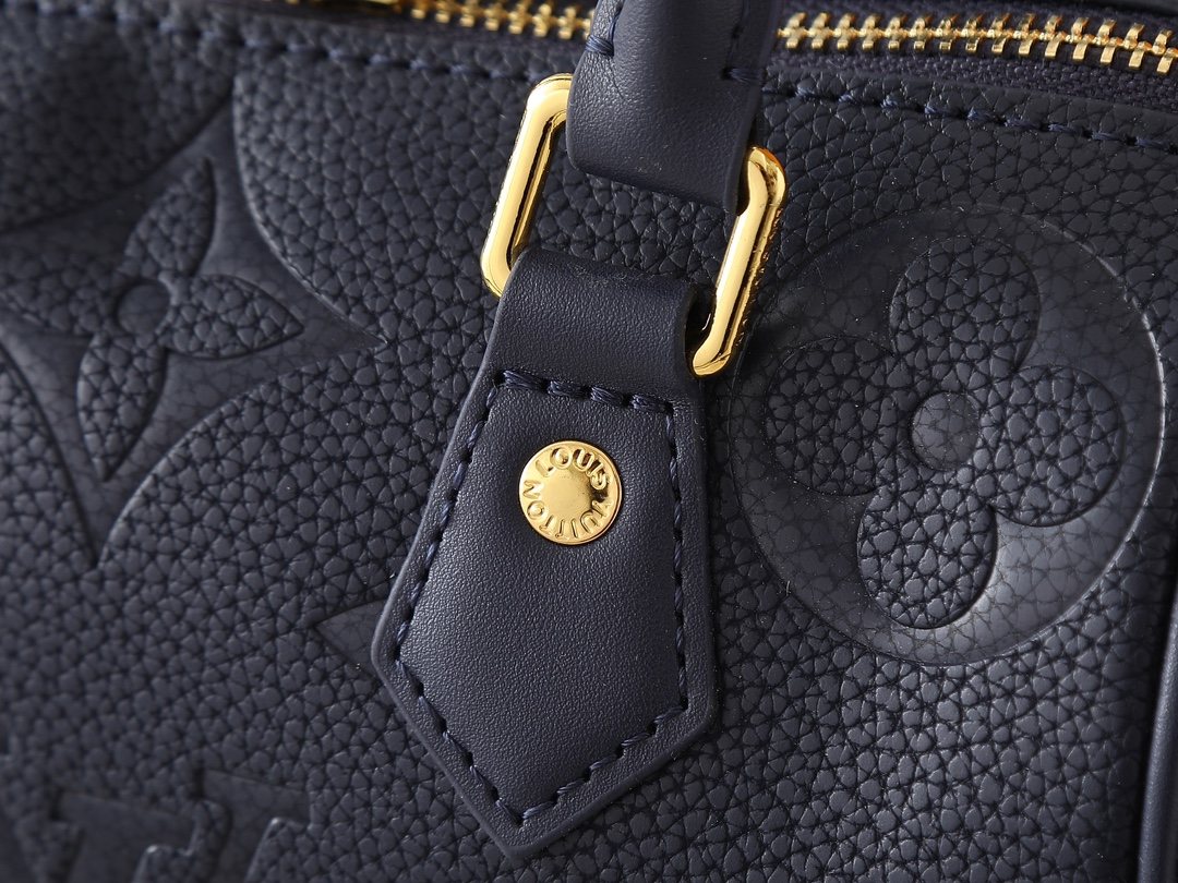 Louis Vuitton Speedy Bandoulière 20 Handbag