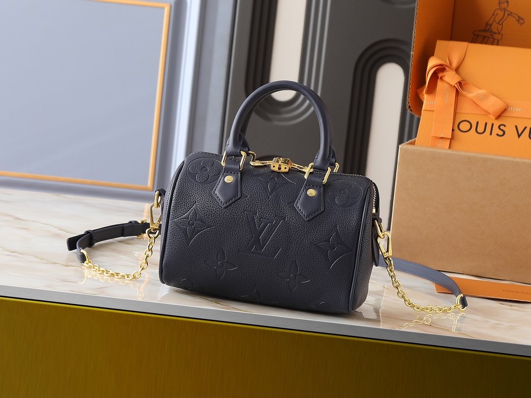 Louis Vuitton Speedy Bandoulière 20 Handbag