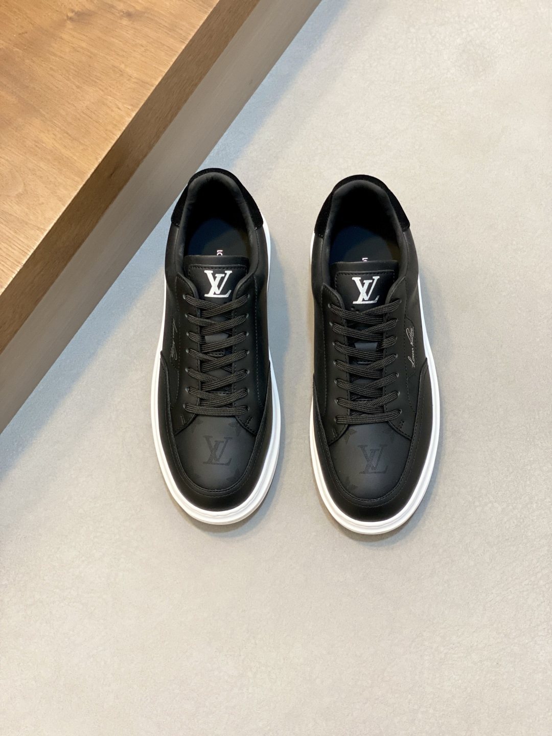 Louis Vuitton Patterned Low-Top Sneakers