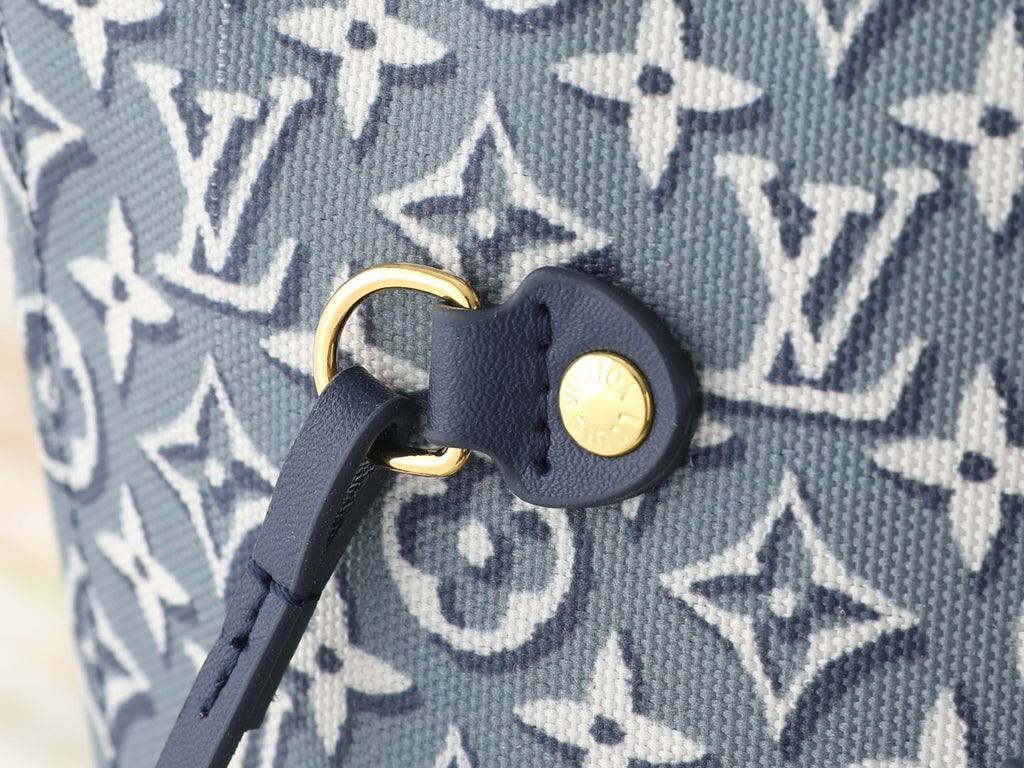 Louis Vuitton Neverfull MM Blue-Gray Tote Bag